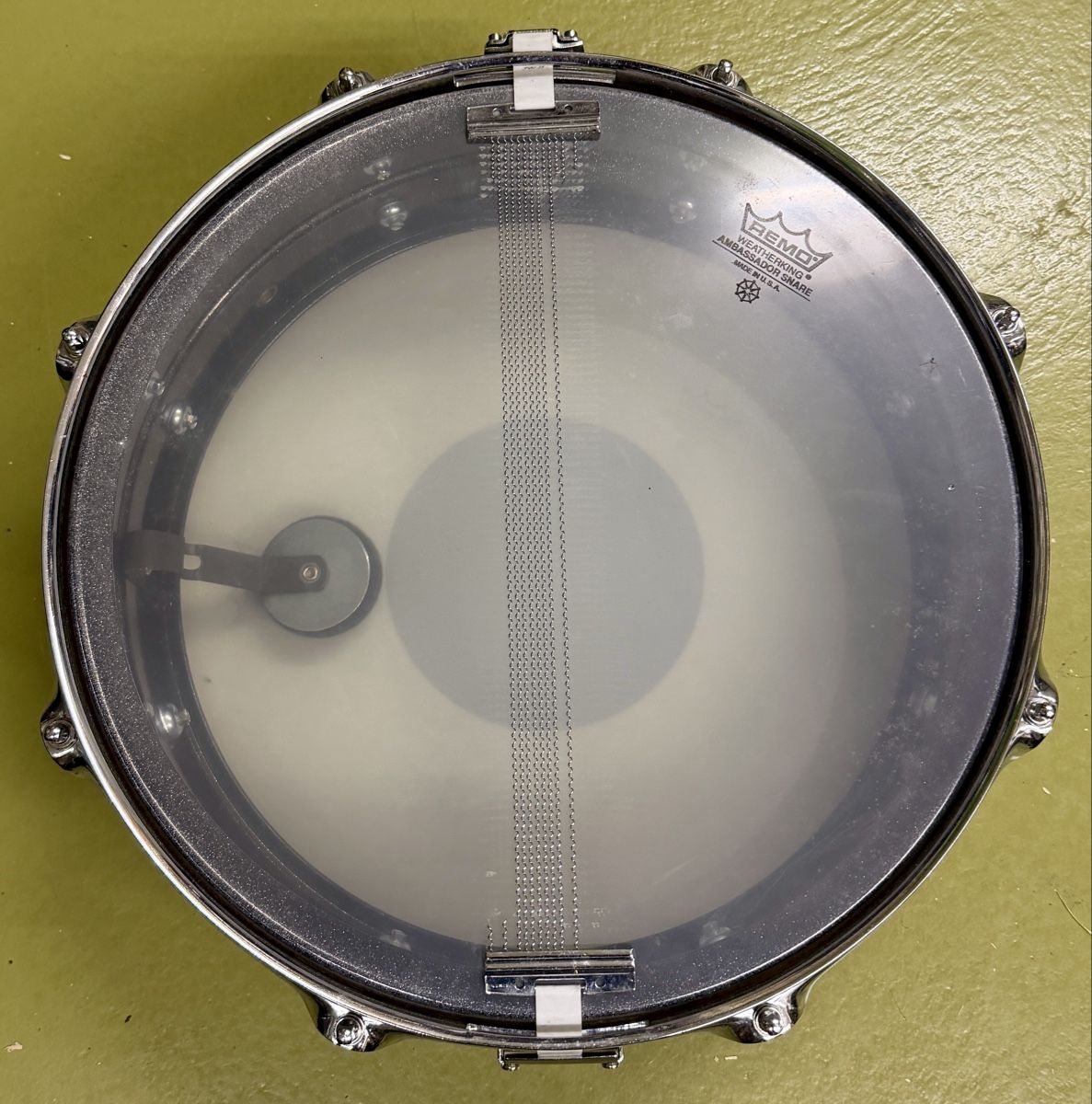 Ludwig Strumenti musicali: Ludwig Snare (Schwarz glitzernd) – Usato da Kollbrunn venduto da turboware 4