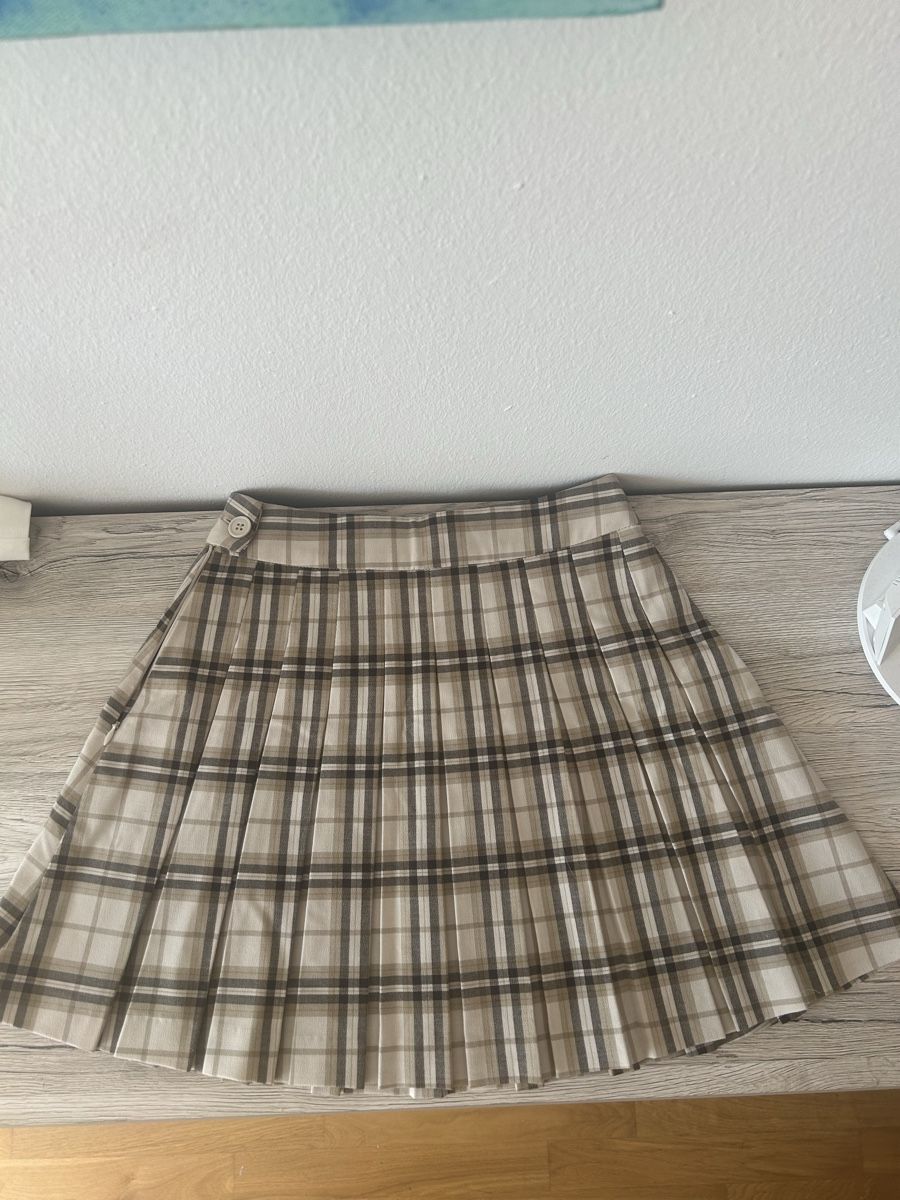 Gonne: Brown pleated skirt – Usato da Winterthur venduto da sel_g95h 1