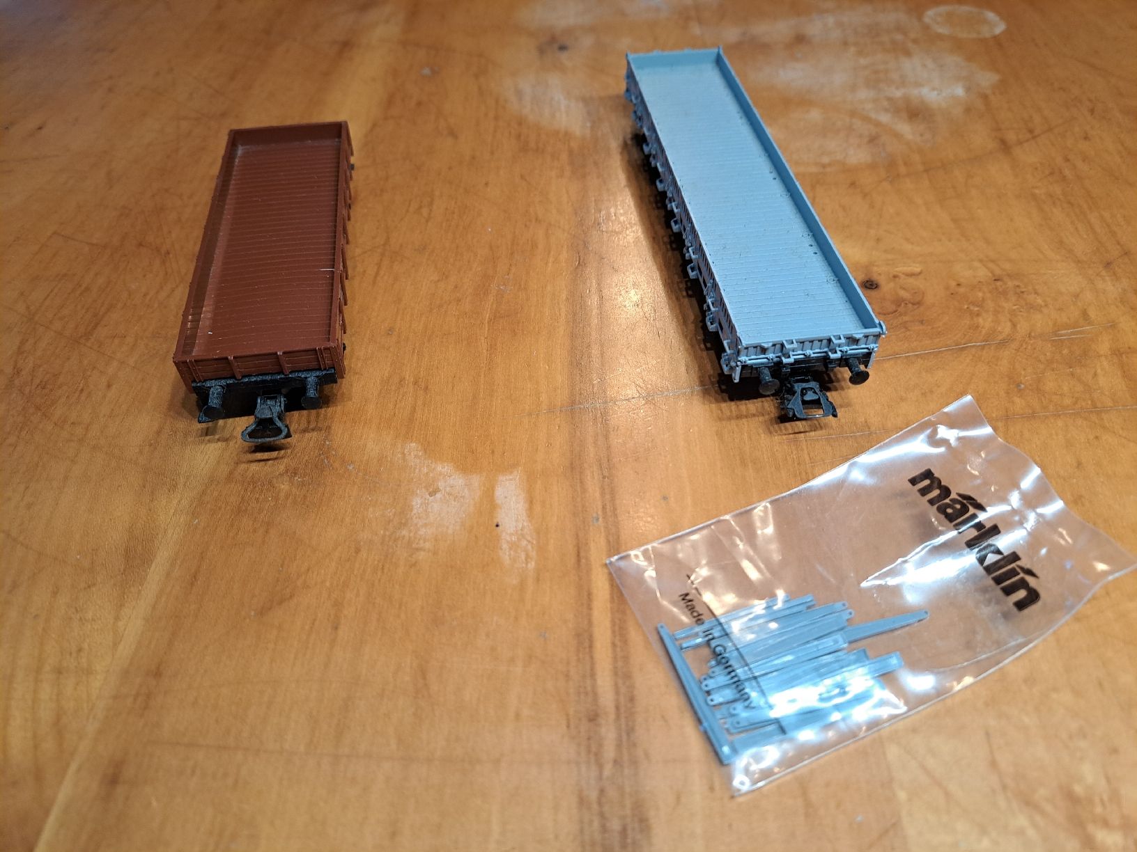 Märklin Modellini di ferrovie: Märklin 2 Güterwagen – Usato da Schönenwerd venduto da Davidlangon 1