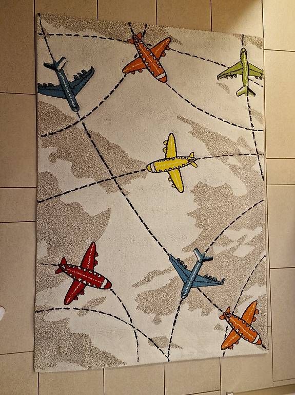 Tappeti: Teppich / Kinderteppich Flugzeuge – Usato da Urtenen-Schönbühl venduto da der_blaue_Hase 1