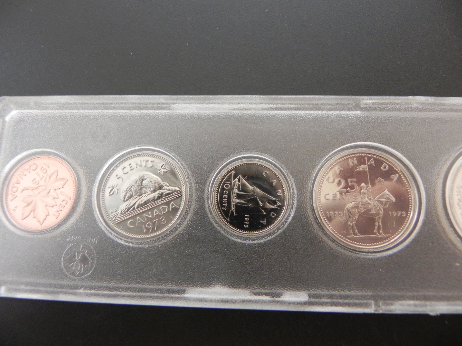 Tutti le monete: Original Münzenset - Mintset- Canada 1973 Proof – Nuovo e nell'imballaggio originale da Biel/Bienne venduto da Gogolozi 5