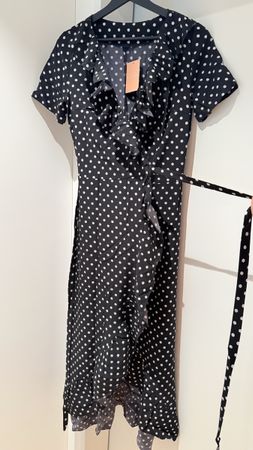 Sommer Wickelkleid in Polka-Dots Grösse M NEU