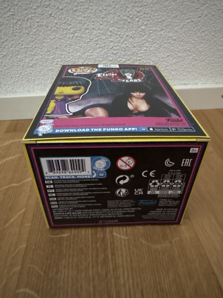 Funko Figuren: Funko Pop Elvira 68   – Neu und originalverpackt aus Suhr von Dominick 1
