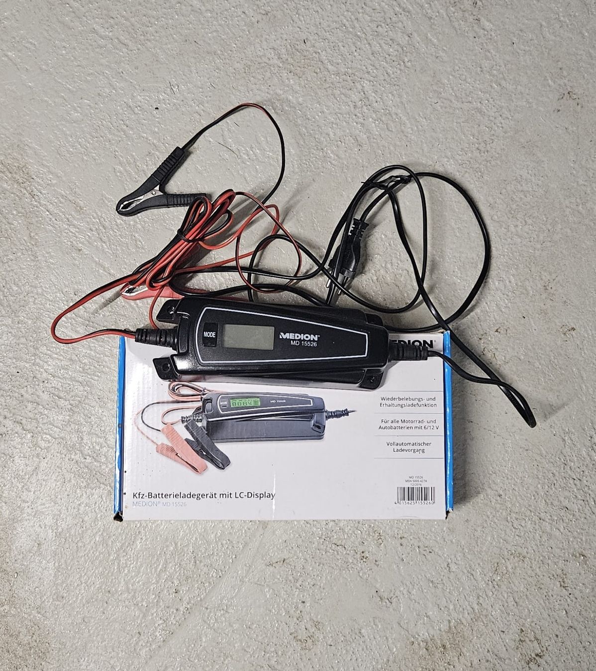 Batterieladegeräte: Ladegerät 6-12 Volt Motorrad – Gebraucht aus Aedermannsdorf von Unelly
