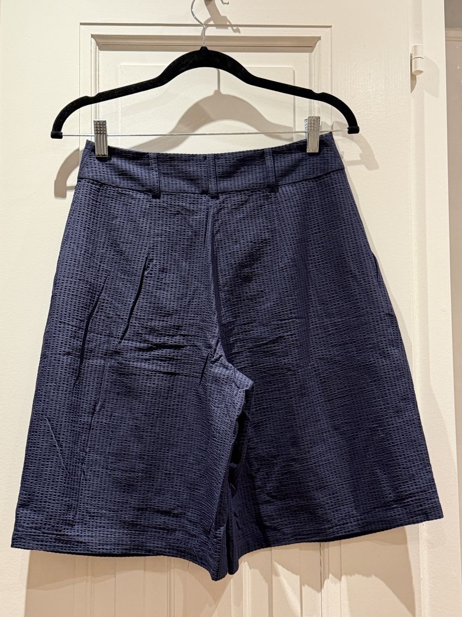 Armani Hosen: Armani Exchange culotte/bermuda - Navy Blue - US Size 4 – Neu (gemäss Beschreibung) aus Genève von jud_xrl8 1