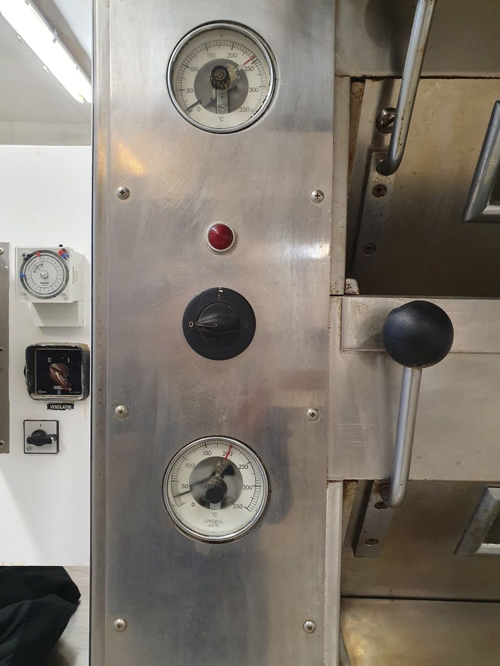 Backöfen: Backofen der Marke WERZ-NOVOTHERM – Gebraucht aus Basel von LiebeSchweiz 1