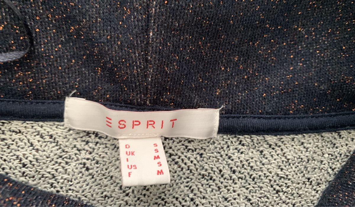Esprit Pullover & Sweatshirts: Esprit Pullover, neu – Gebraucht aus Zollikerberg von Jvac2 1