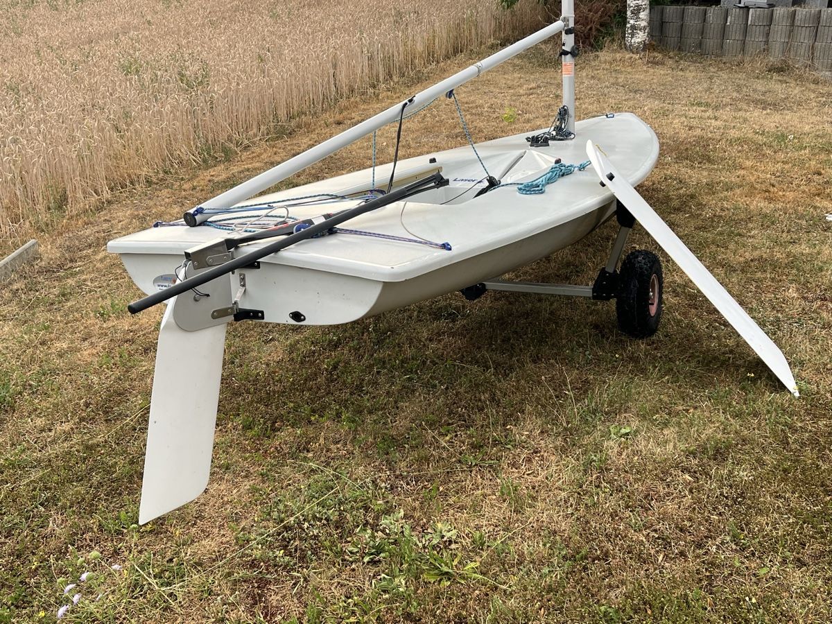 Laser Bateaux: LASER 🔥ILCA 7 – D'occasion à Prêles par clio-16v 1