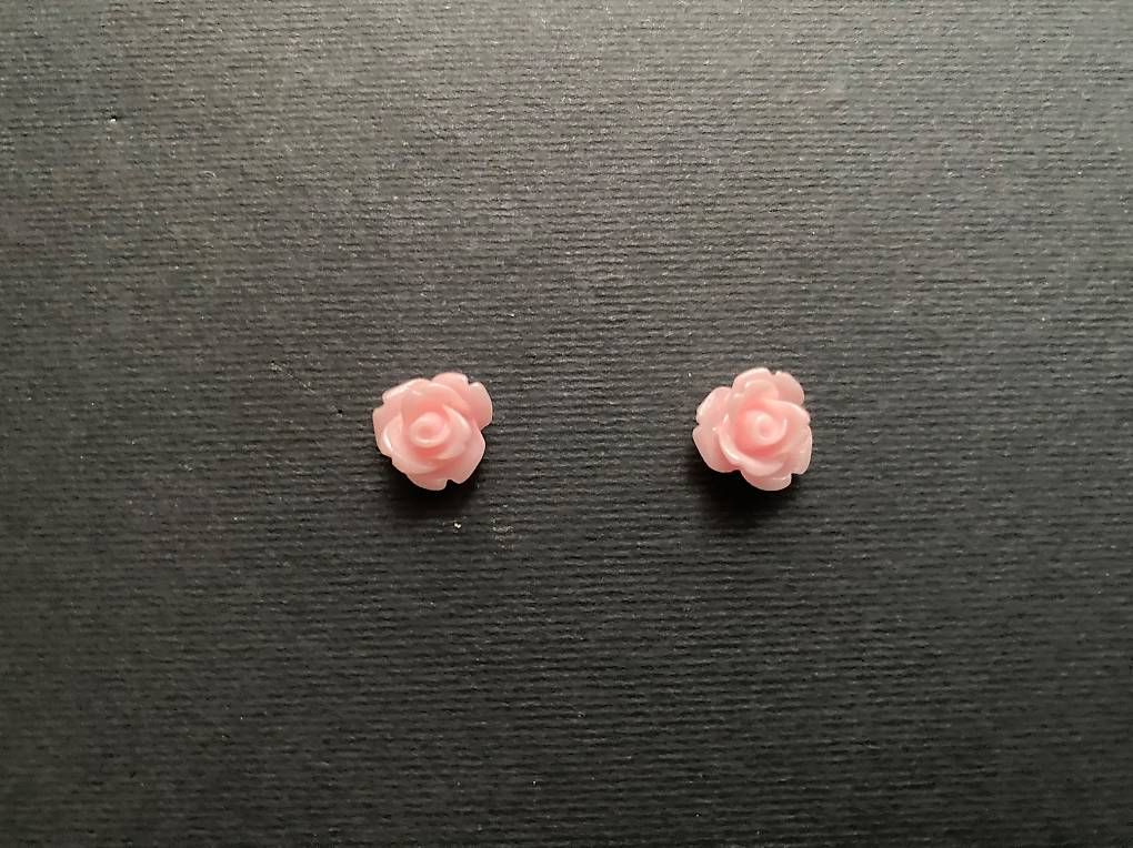 Orecchini pendenti & Orecchini a lobo: Ohrstecker Rose rosafarben – Usato da Rumisberg venduto da Simba97