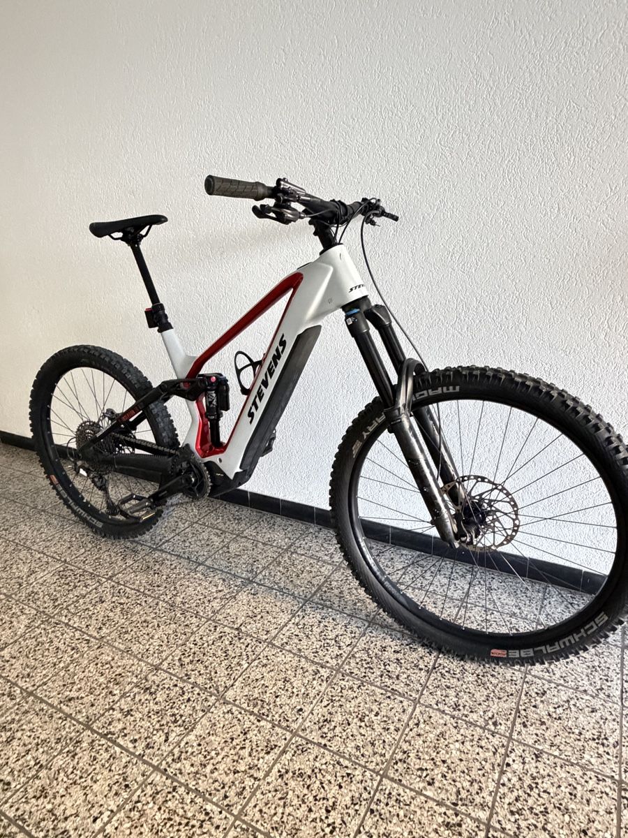 Stevens Velos: STEVENS E-Inception ED  726Wh akku Jg 22 – Gebraucht aus Stansstad von 91PD 6