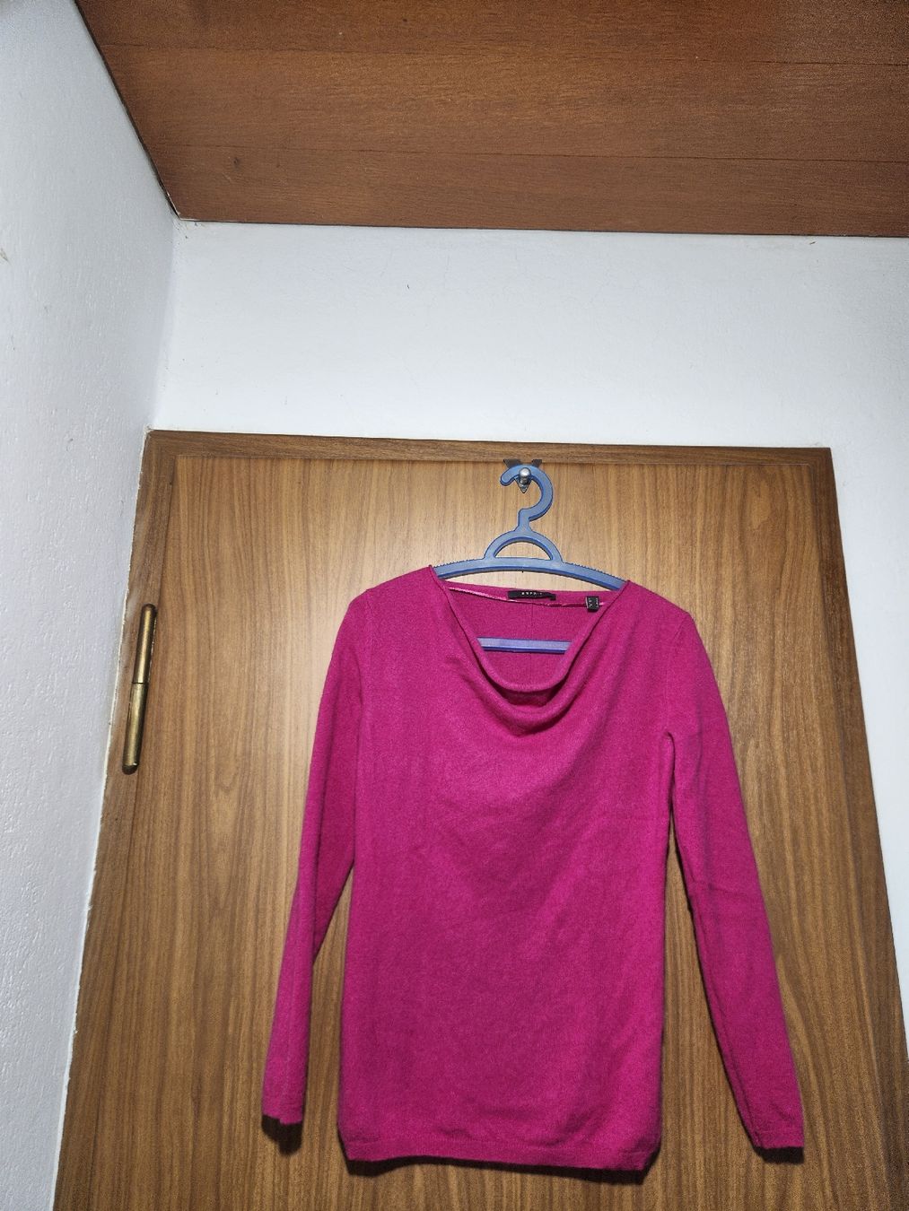 Esprit Pullover & Sweatshirts: Pull Esprit en cachemire rose taille S  – Gebraucht aus Niedergösgen von Eva2410