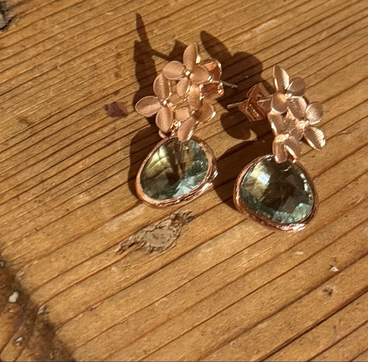 Boucles d'oreille: Ohrringe mit Glassteinen – Neuf (Voir description) à Donat par troja007