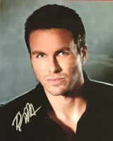 Brody Hutzler Autogramm signiert Foto 20x25cm