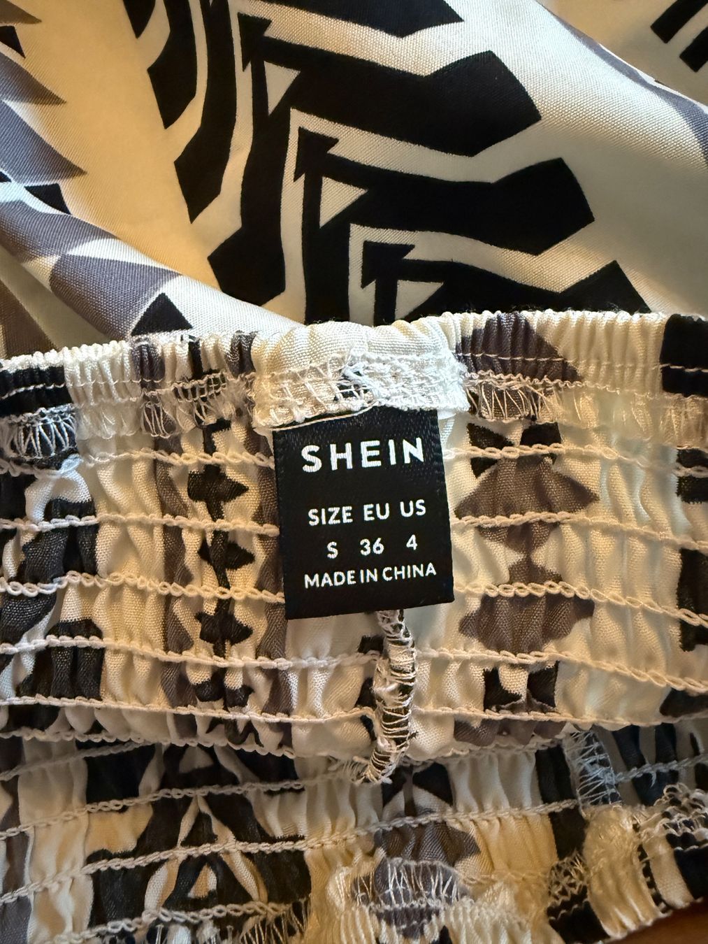 Shein Hosen: Kurze Hose – Neu (gemäss Beschreibung) aus Brunnen von pel_vk7g 2