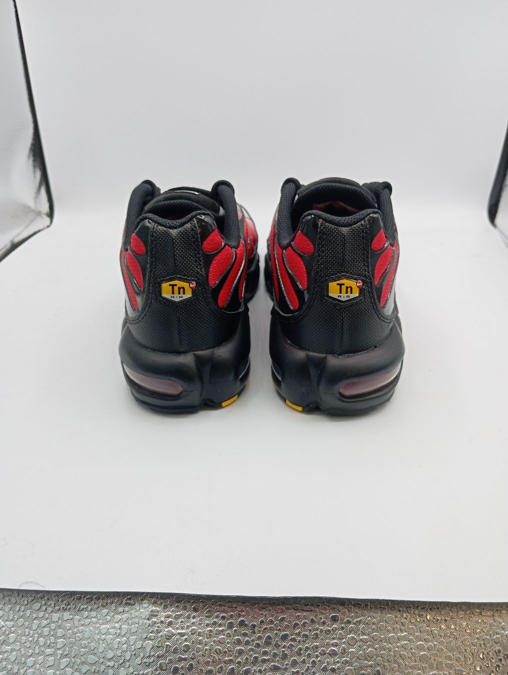 Nike Herrenschuhe: Nike Air Max Plus (EU43) – Neu und originalverpackt aus Schaffhausen von outlez 3