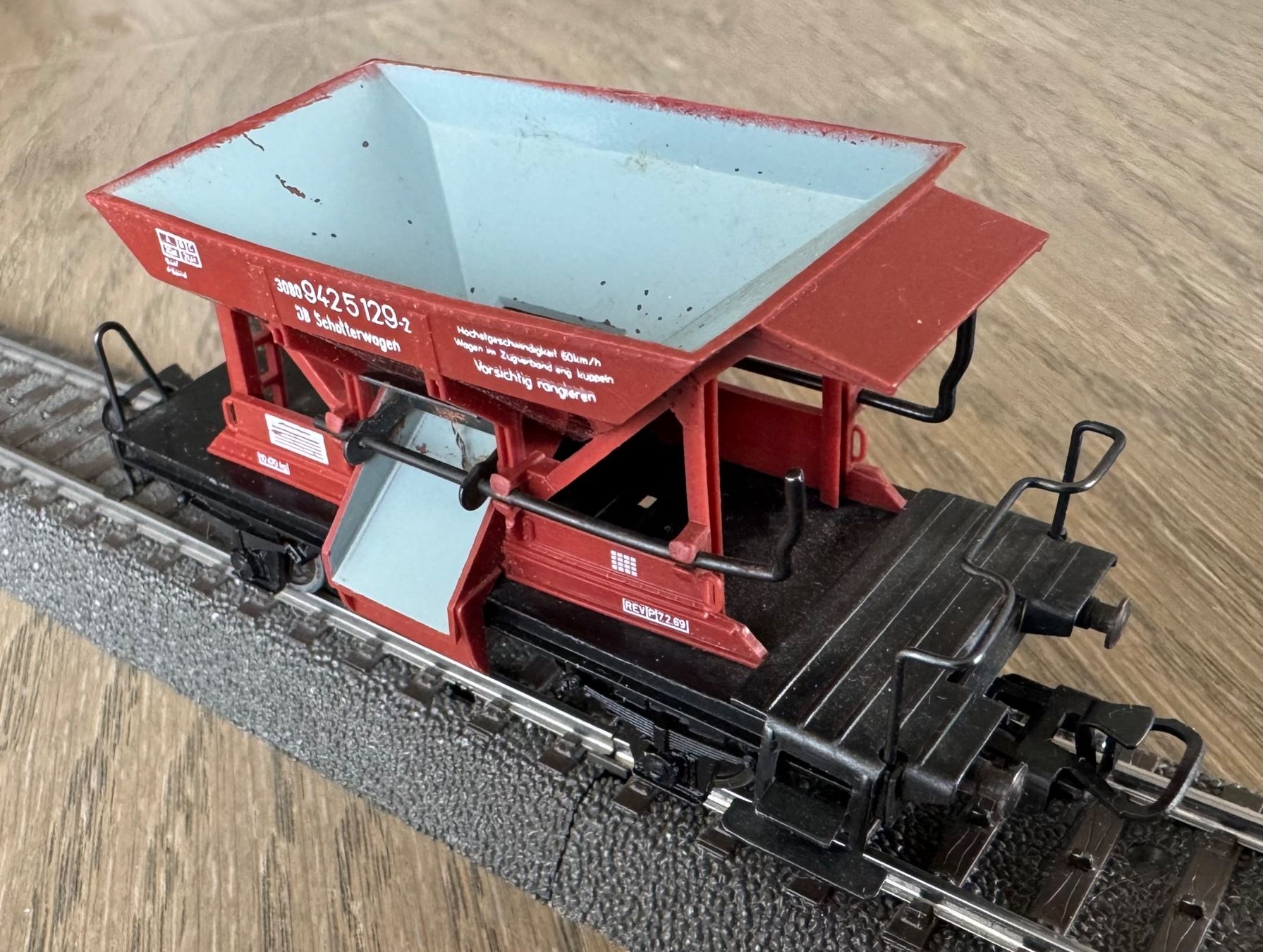 Märklin Modellini di ferrovie: Schotterwagen der DB; OVP – Usato da St. Moritz venduto da Manu7500 2