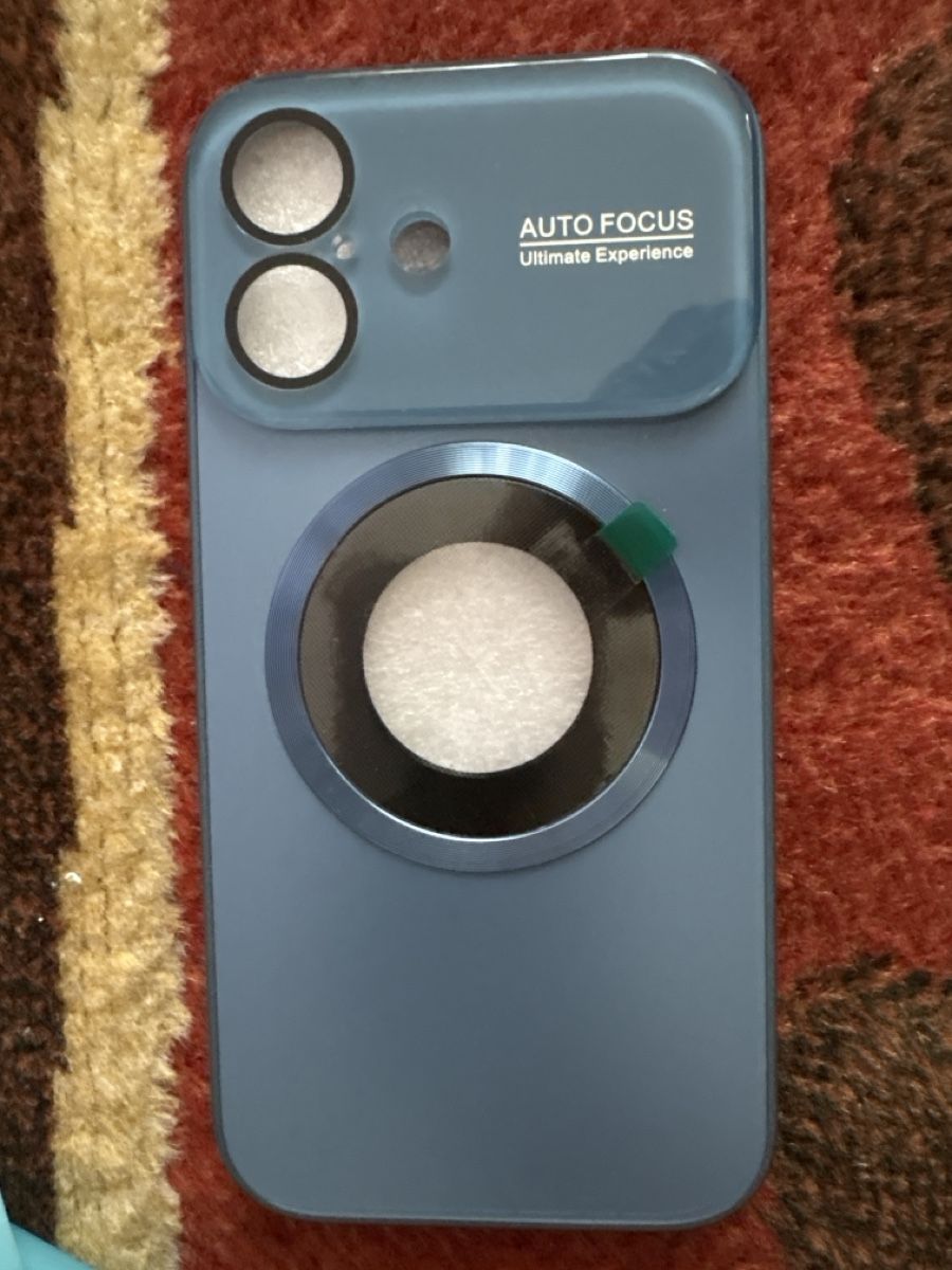 Cover & Protezioni schermo: Coque iPhone 16 bleu - neuf – Nuovo e nell'imballaggio originale da Düdingen venduto da Yellow