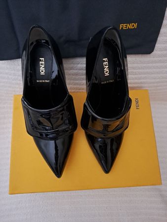 Chaussures Fendi
