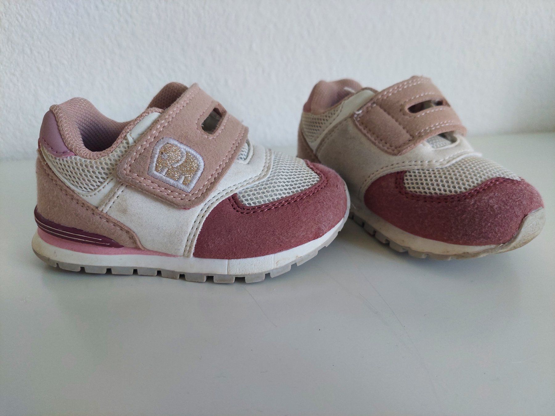 Elefanten Scarpe per ragazze: HELLROSA ELEFANTEN TURNSCHUH GR. 20 – Usato da Münchenstein venduto da Strupfi 1
