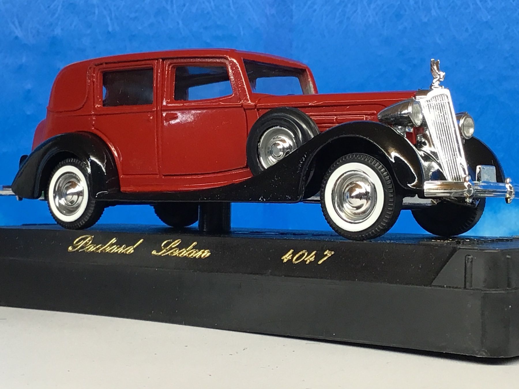 Modellini d'auto: Packard Sedan Modellauto 1:43 Oldtimer Sammler Solido – Usato da Männedorf venduto da Spezial-Modelle