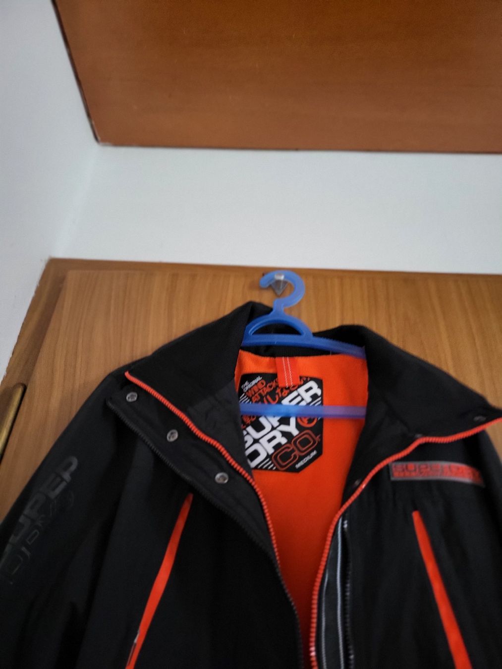 Superdry Jacken: Veste Superdry d'hiver, taille M – Gebraucht aus Niedergösgen von Eva2410 5