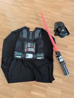 Darth Vader Maske mit Lichtschwert in OVP gebraucht