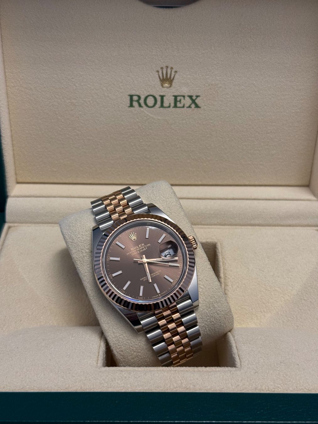 Rolex Orologi: Rolex Datejust 41 Ref. 126331 Chocolate, Full Set, 11/2024 – Nuovo (secondo la descrizione) da Recherswil venduto da premierwatch 3