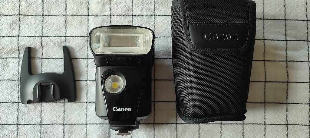 Canon Blitze: Canon Speedlite 320EX – Gebraucht aus Jona von TobiB