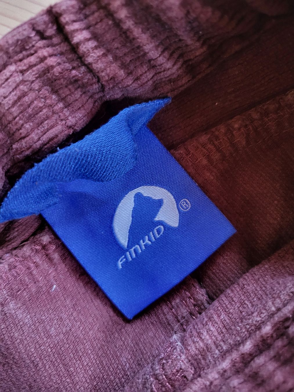 Finkid Pantaloni: Finkid Cordhose 110/120 – Usato da Madiswil venduto da Brigitte550 1