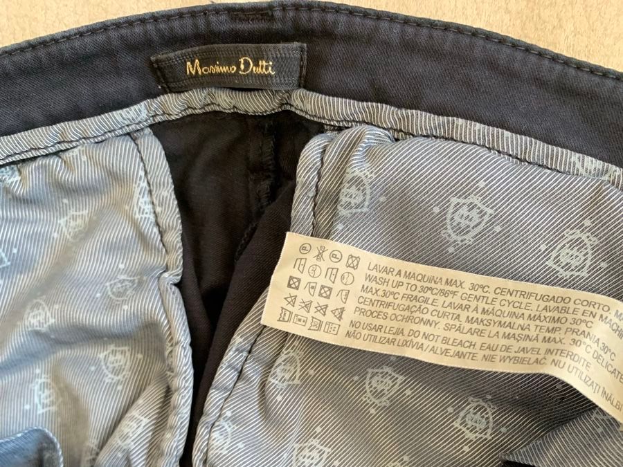 Pantalons: Massimo Dutti Pantalon 👖 taille 38 – Neuf (Voir description) à Prilly par Sissi_1009 3