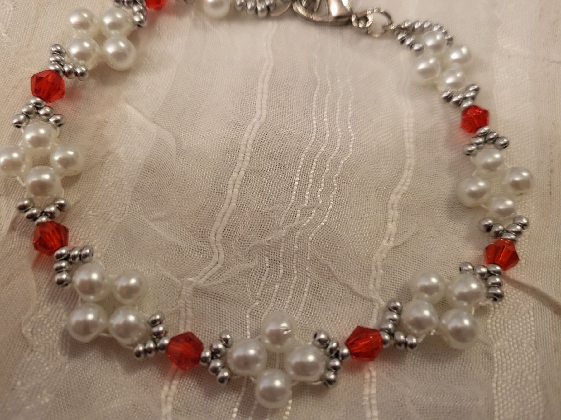 Bracciali & Braccialetti: Handgemachte Armkette aus Glasperlen – Nuovo e nell'imballaggio originale da Dietikon venduto da Eleda 1