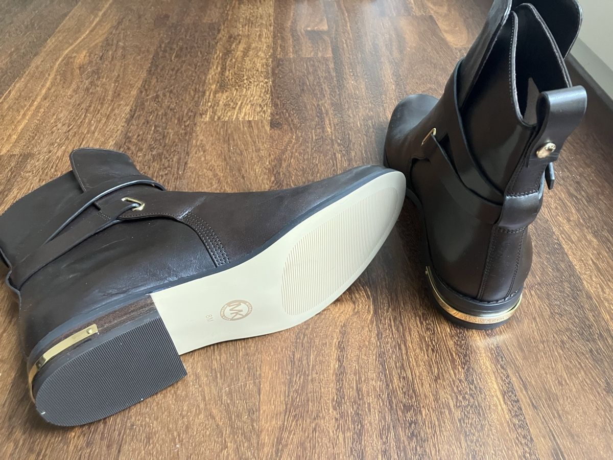 Scarpe da donna: Michel Kors Stiefeletten – Nuovo (secondo la descrizione) da Au ZH venduto da safari77 1