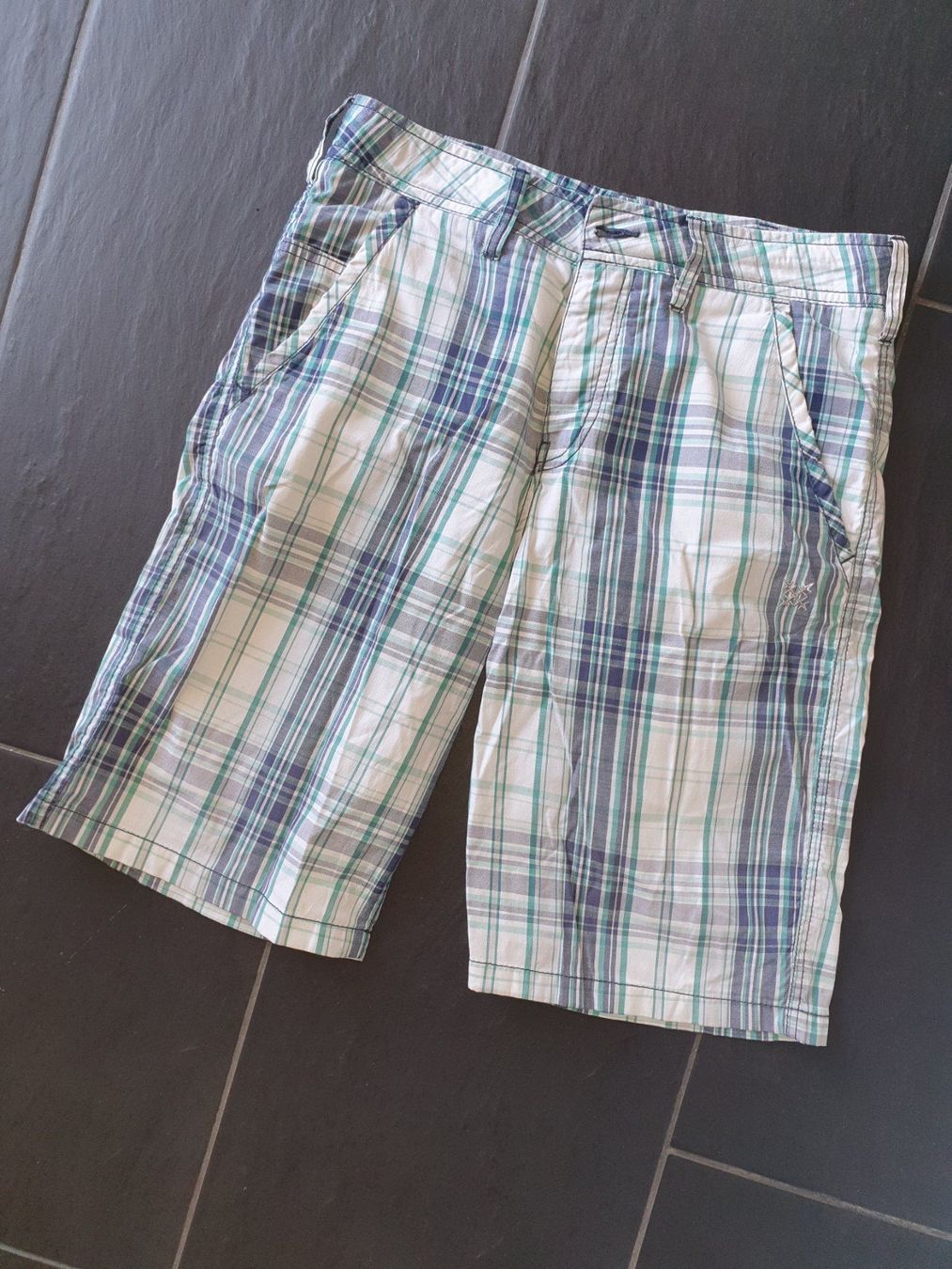 Oxbow Pantaloni: Bermuda Shorts OXBOW Gr. 30 – Usato da Gommiswald venduto da Rickenblitz