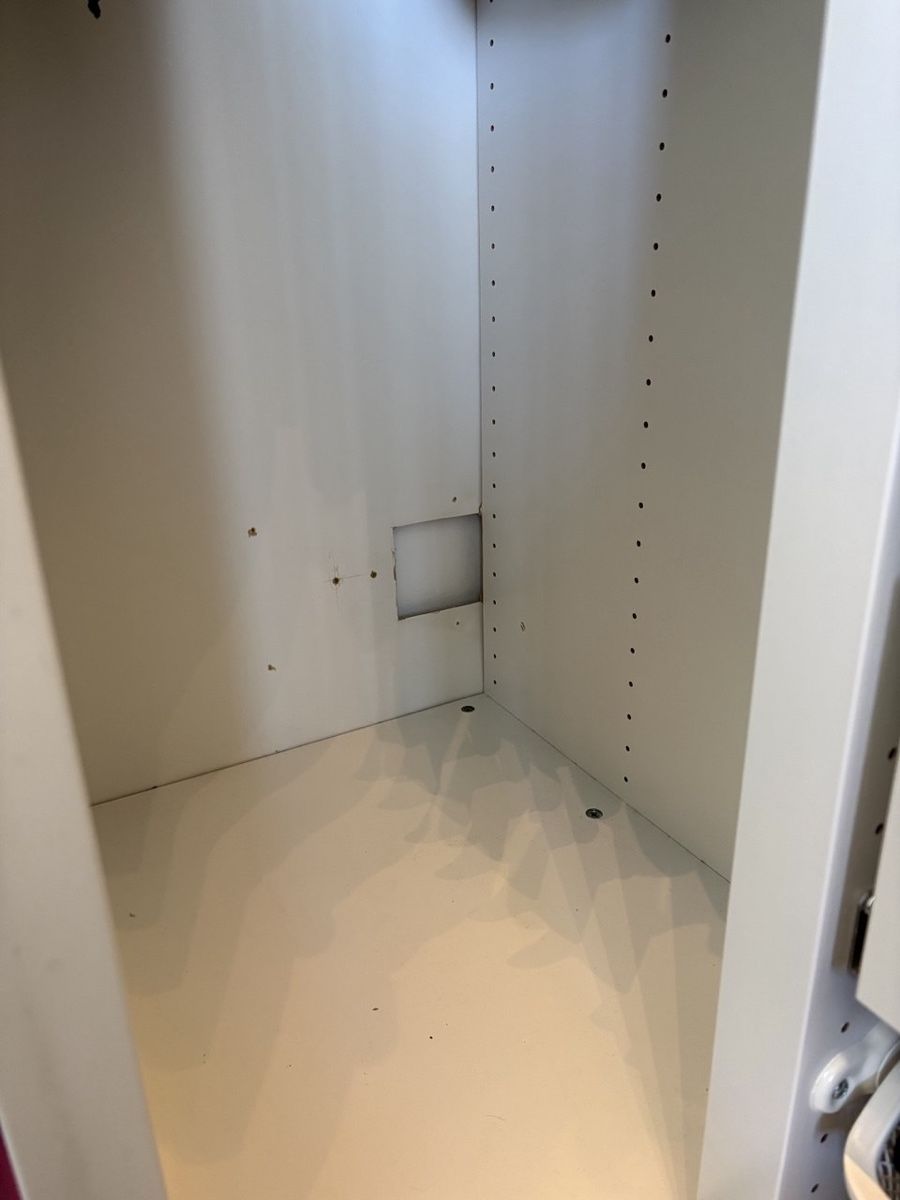 Ikea Armadi: IKEA Eck-Kleiderschrank Pax weiss – Usato da Zürich venduto da Galvan 2