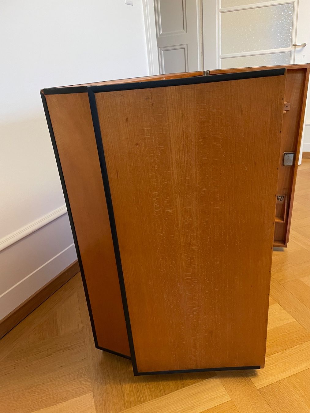 Schränke: Meuble de rangement style industriel – Gebraucht aus Vevey von dam_9t5w 4