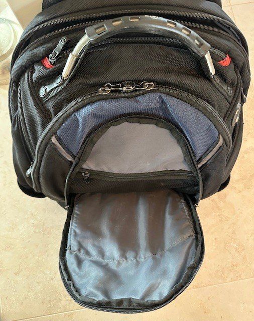 Wenger Zaini: Laptoprucksack von Wenger – Usato da Dornach venduto da patrickpfister 3