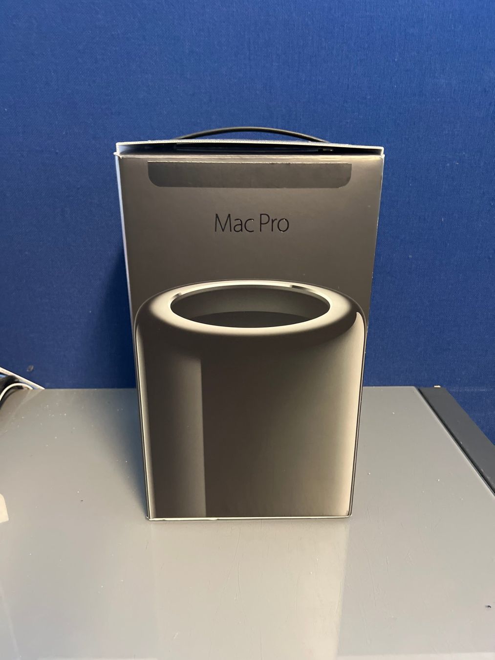 Apple PC: Mac Pro 2013, 3.5GHz 6-Core Xeon E5, 32 Ram, 256 SSD #27 – Usato da Dietikon venduto da speedkauf