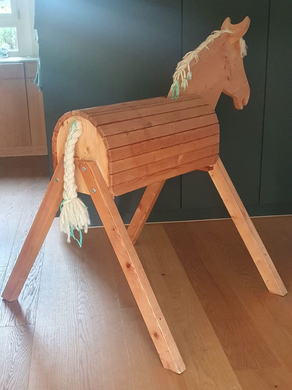 Jouets: Holz-Pferd – D'occasion à Zug par IvoMo 3