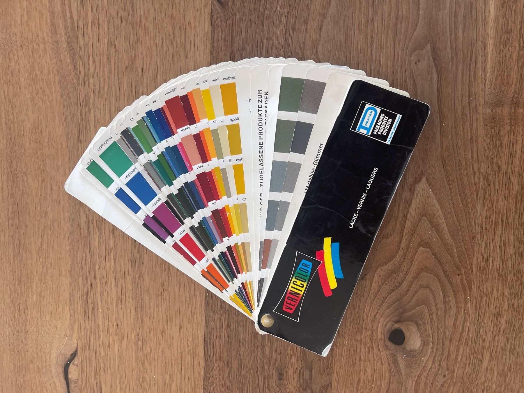 Colori: RAL Farbkarte – Usato da Matzingen venduto da carola71