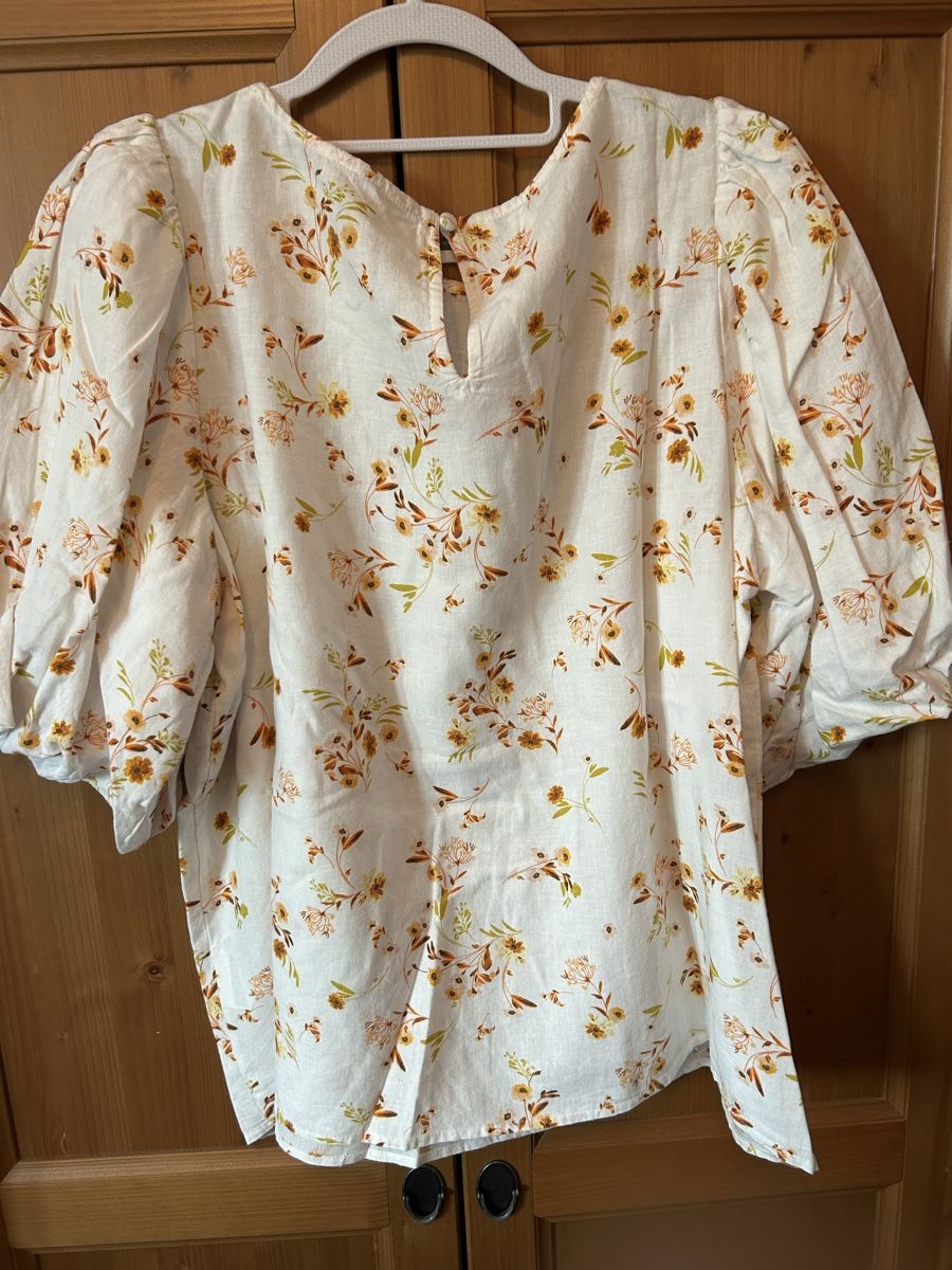C&A Blusen: Blouse à fleurs T44 – Gebraucht aus Daillens von guisepa