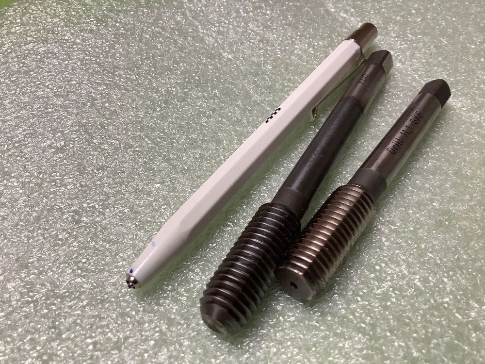 Tous les outils: 2 Gewindeformer M12, spanlos Gewinde formen, Neu ESO & SKF – Neuf (Voir description) à Widnau par frohsinn7 1