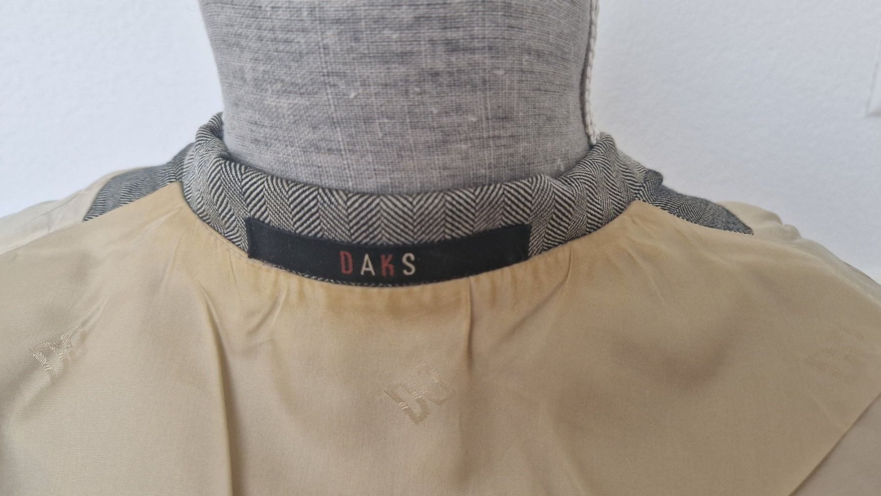 Giacche: Daks Blazer grau Wolle Seide Gr. 38 – Usato da Erlinsbach SO venduto da ULIKH 4