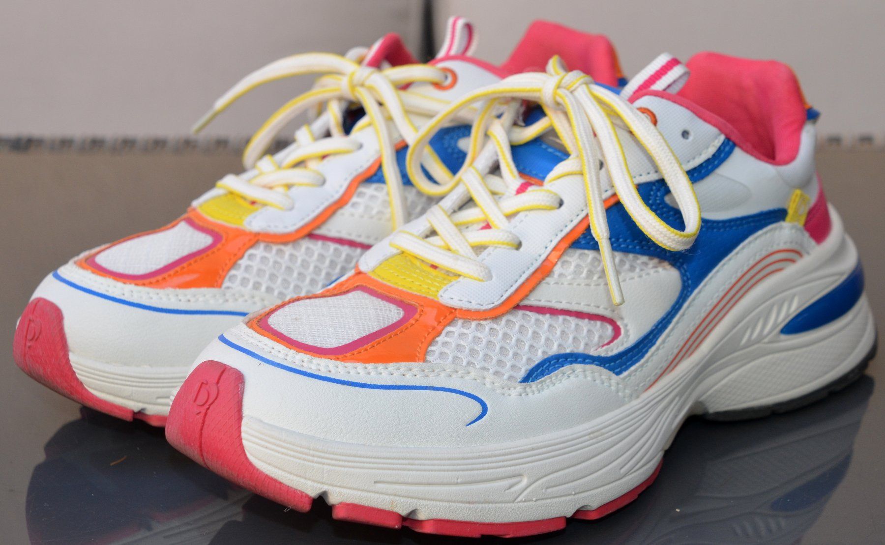 Desigual Scarpe da uomo: Sneakers Desigual .36 – Nuovo e nell'imballaggio originale da Collonges venduto da arashee 4