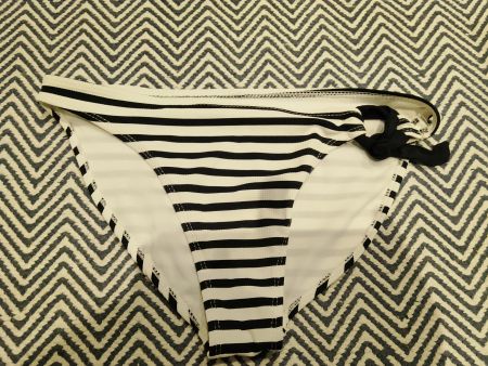 Bikinihose gestreift schwarz weiss Grösse M
