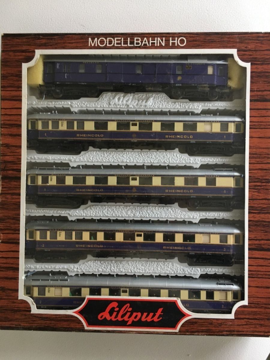 Liliput Modellini di ferrovie: Liliput Rheingold Wagenset 820 – Usato da Bettlach venduto da AQ64