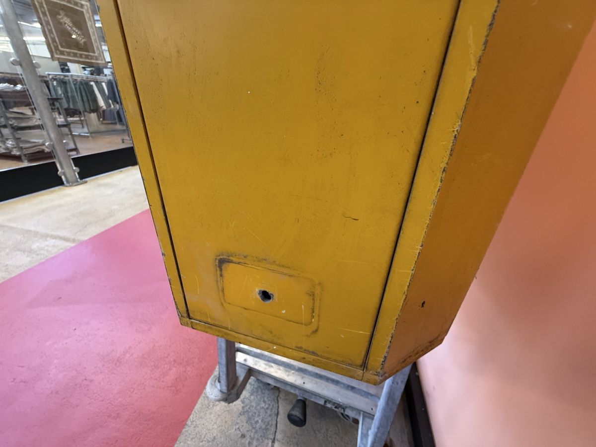 Scaffali: Fachregal aluminium ehem. briefkasten – Usato da Fulenbach venduto da Annie.s_Mid_Century 8