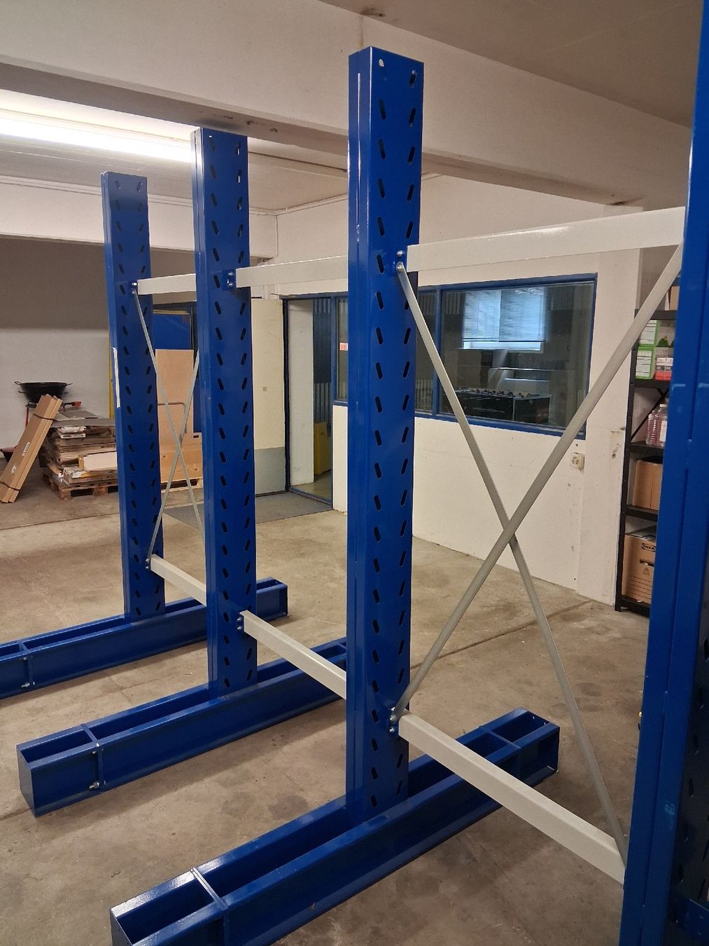 Scaffali: Kragarmregal - doppelseitig Eurokraft – Usato da Trimbach venduto da Tripoli_Trimbach 2