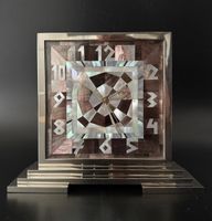 Art Deco Tischuhr mit Perlmutt Zifferblatt ca 1920