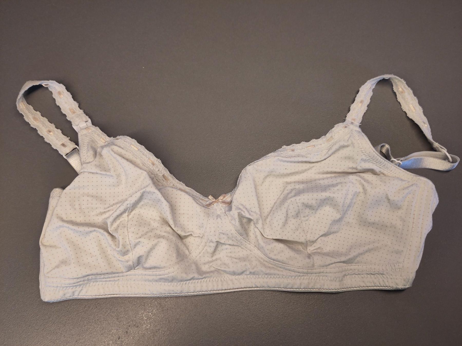 Altra biancheria intima: Drei Still-BH’s, Grösse 85D – Usato da Bazenheid venduto da Seraina77 2