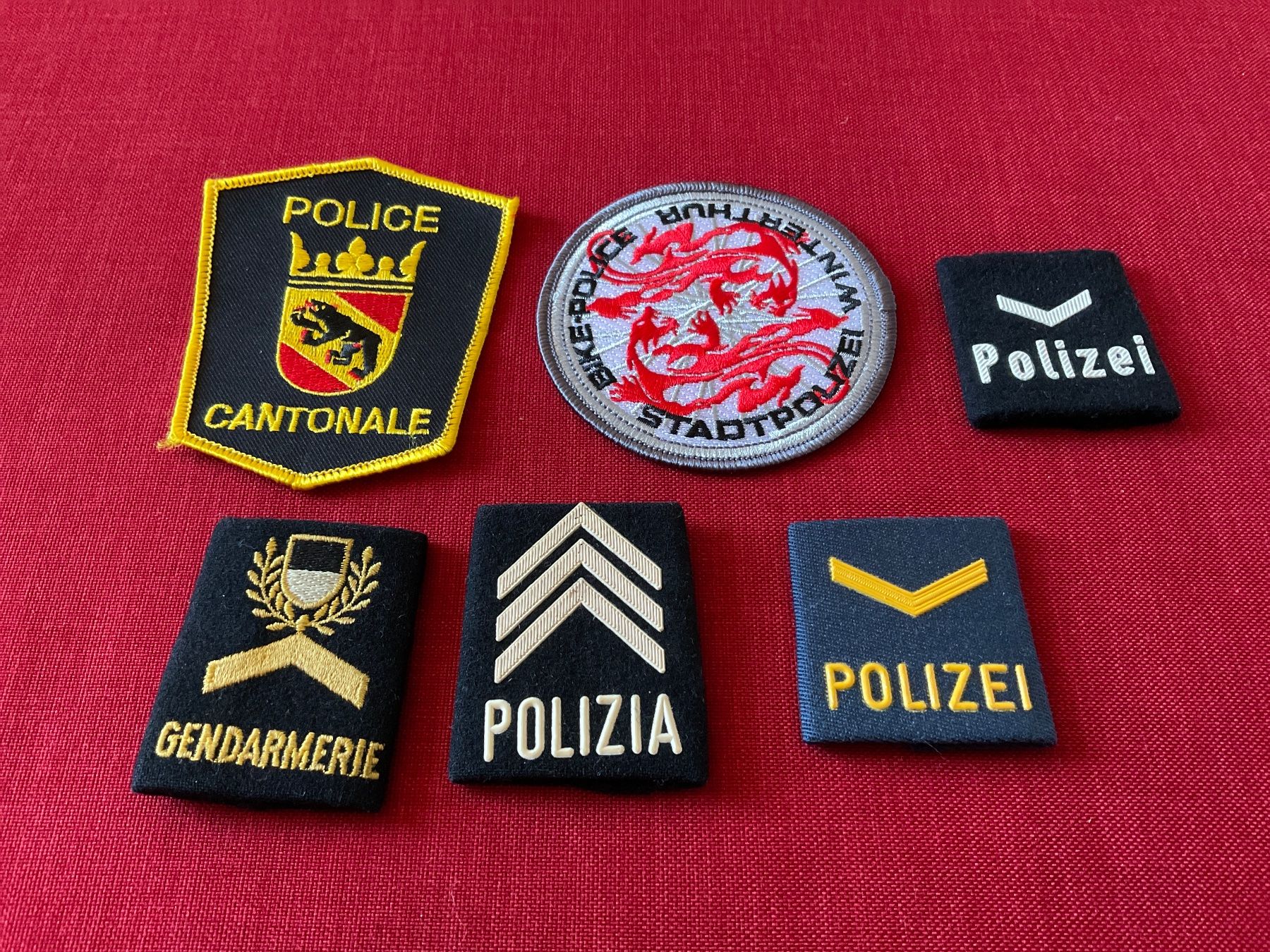 Placchette & Badge: Vintage Polizei Abzeichen – Usato da Lugano venduto da Persepolis